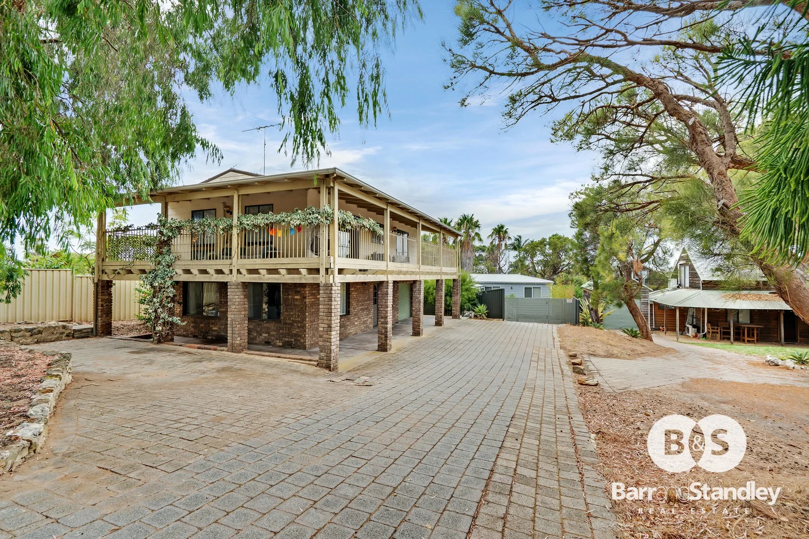 15A Verona Crescent, Falcon WA 6210