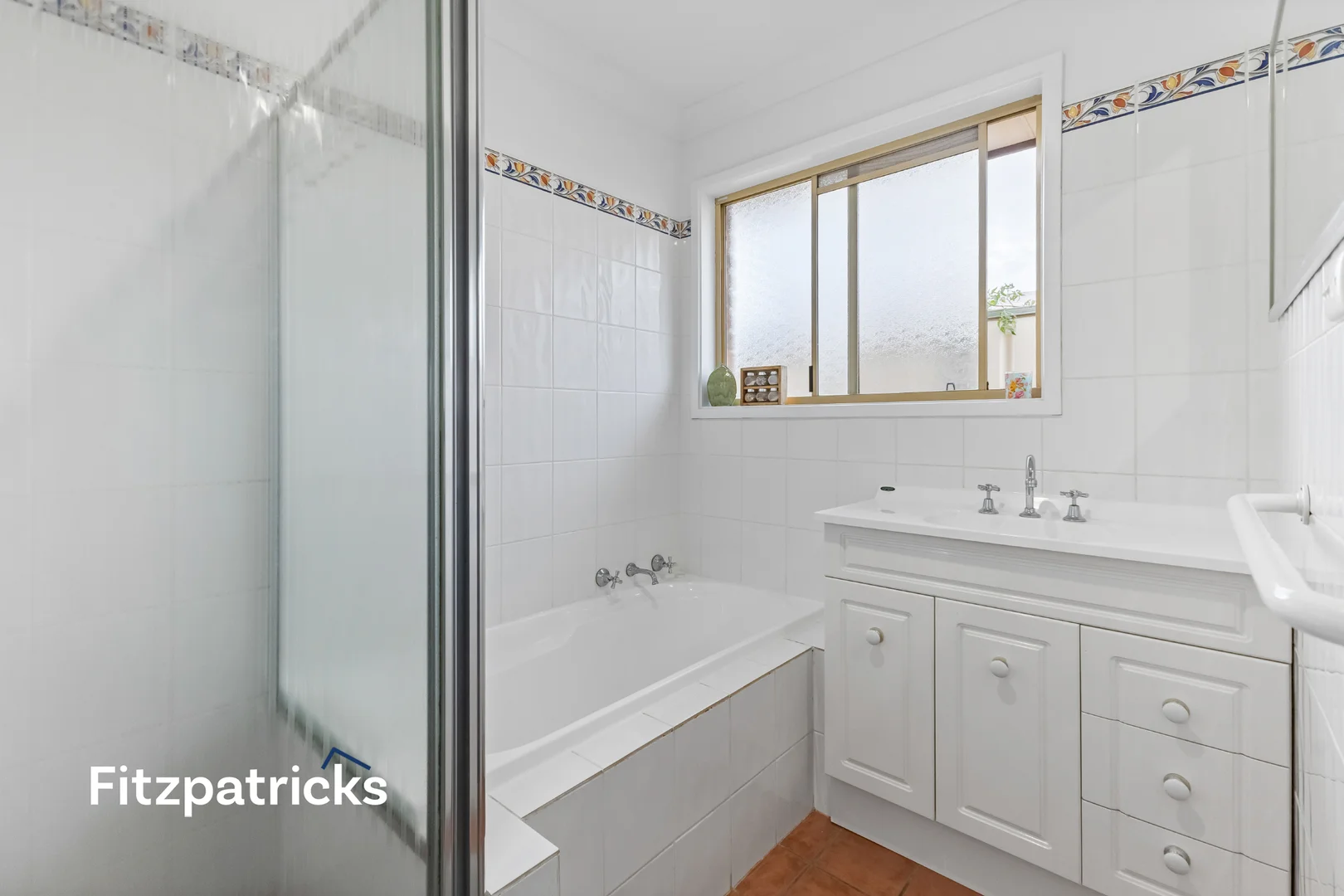 Additional image 12 of 2 Tura Place, Glenfield Park NSW 2650