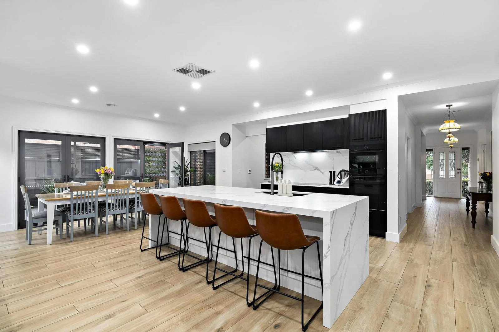 Additional image 3 of 11 Wonga Place, Gowanbrae VIC 3043