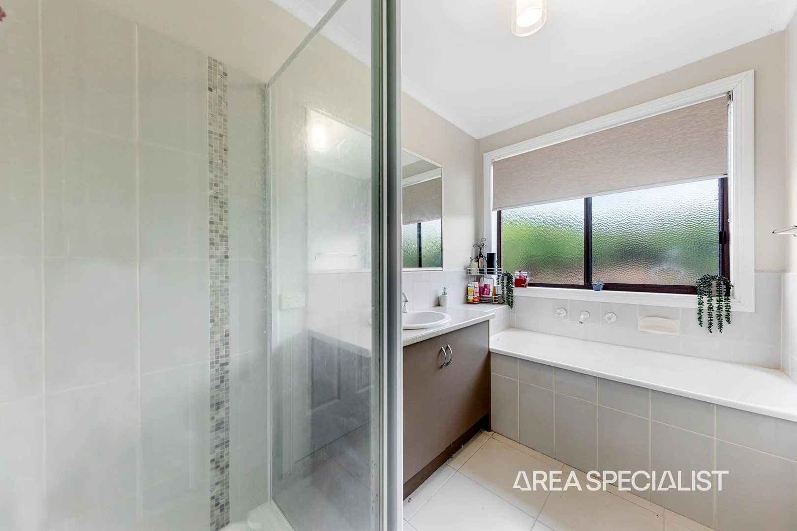 Additional image 9 of 18A Sybella Avenue, Koo Wee Rup VIC 3981
