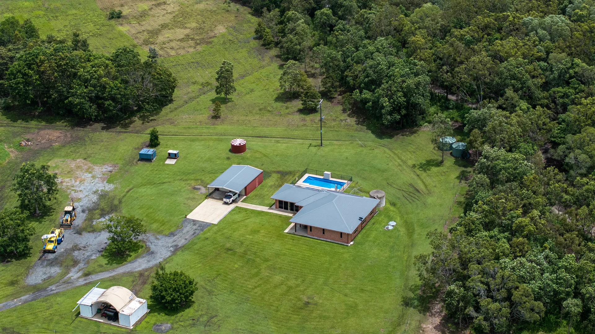 2852 Bruce Highway, Hampden QLD 4741 photo 3