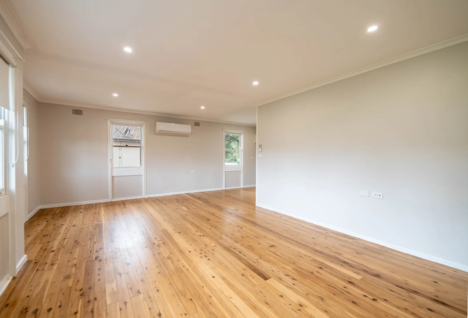 34 Cedar Crescent, Forbes NSW 2871 photo 2
