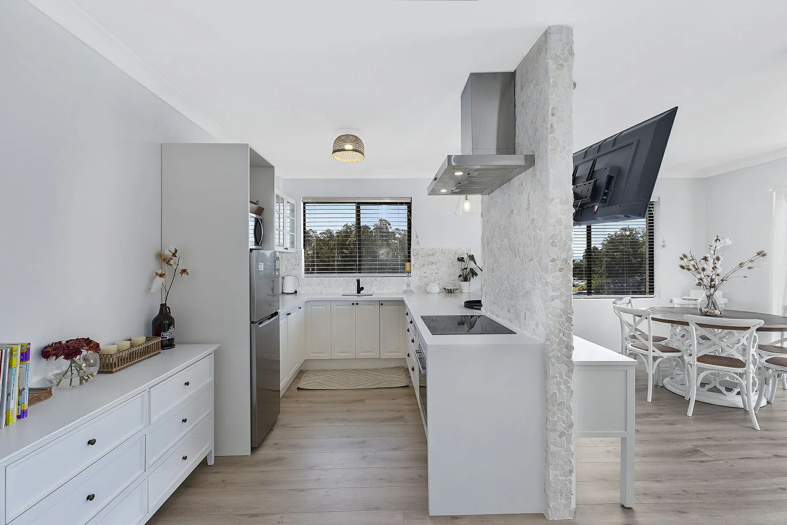 Additional image 4 of 1/6 Lynch Crescent, The Entrance North NSW 2261