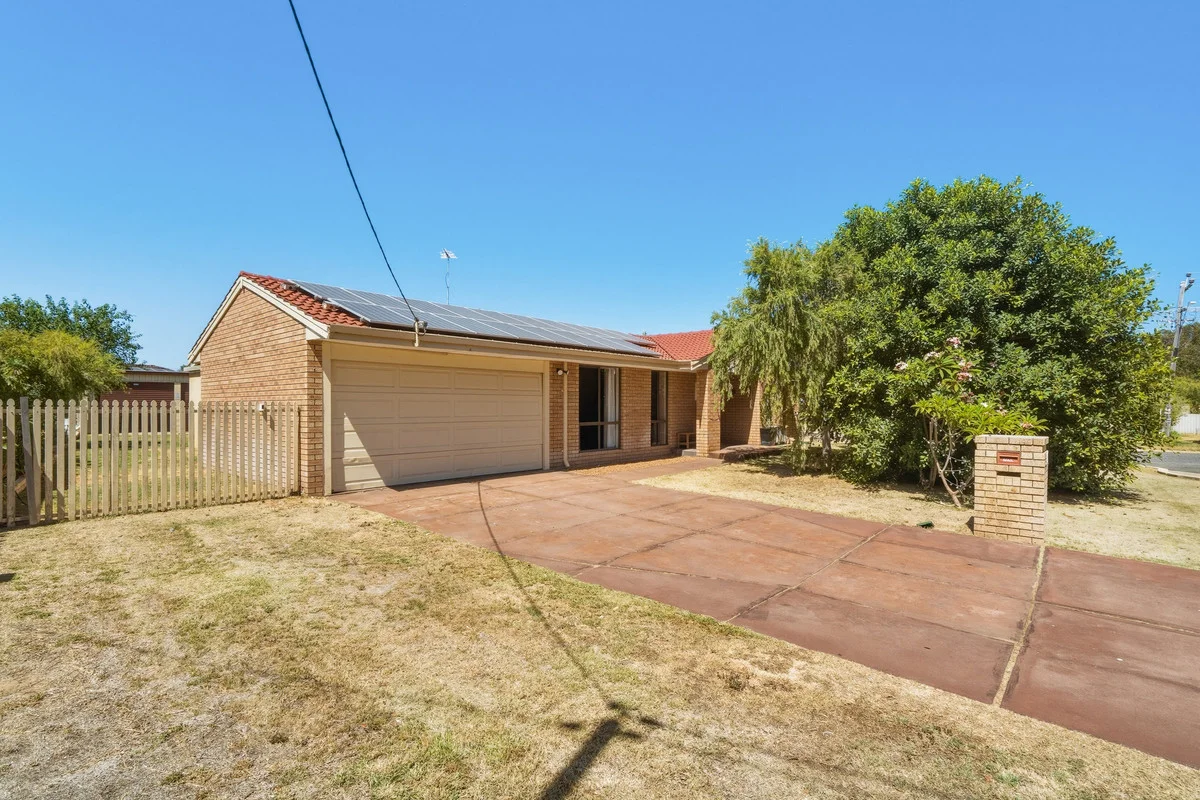 1 Yukon Close, Greenfields WA 6210 photo 2