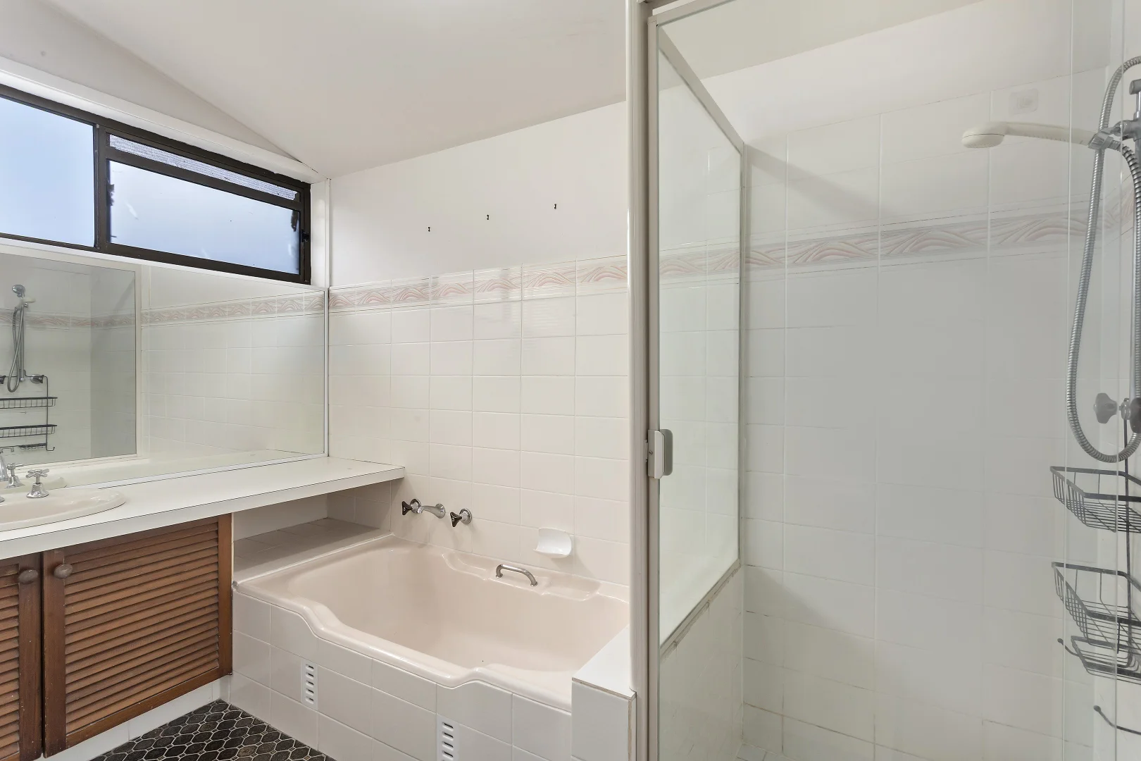 Additional image 14 of 688A Pacific Highway, Belmont NSW 2280