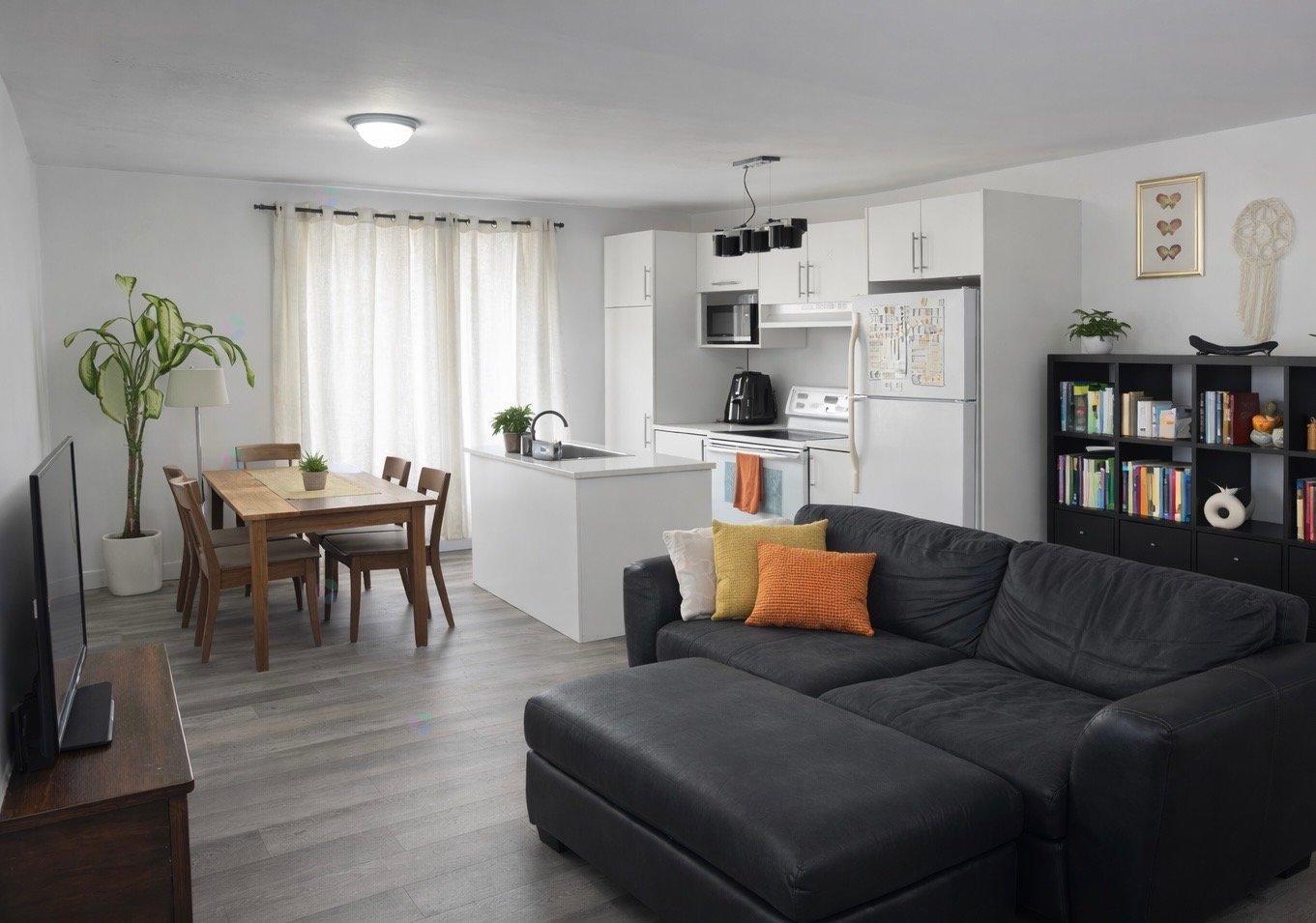 330 Rue Ste-Louise