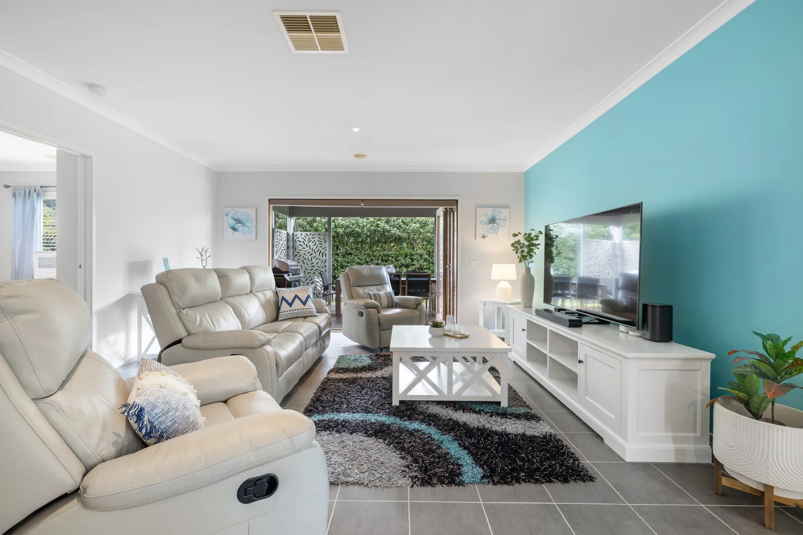 Additional image 2 of 10 Lumina Avenue, Cranbourne North VIC 3977
