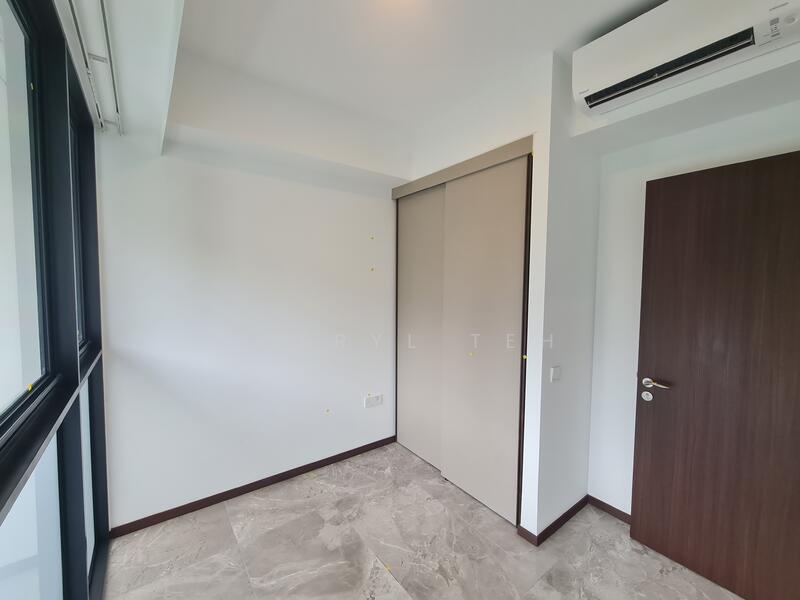 1 Pearl Bank photo 3