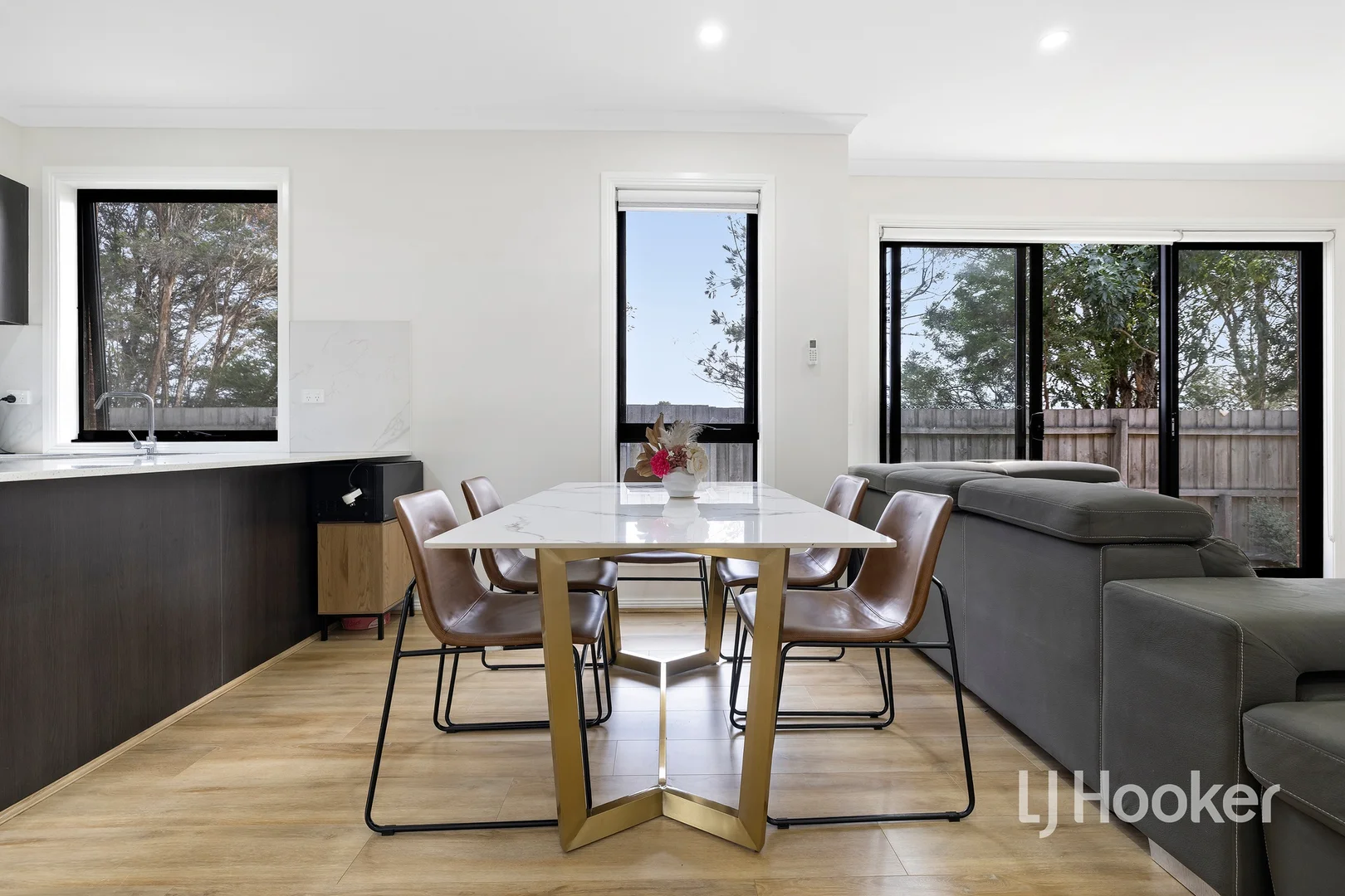 Additional image 5 of 2/29 Willow Drive, Hampton Park VIC 3976