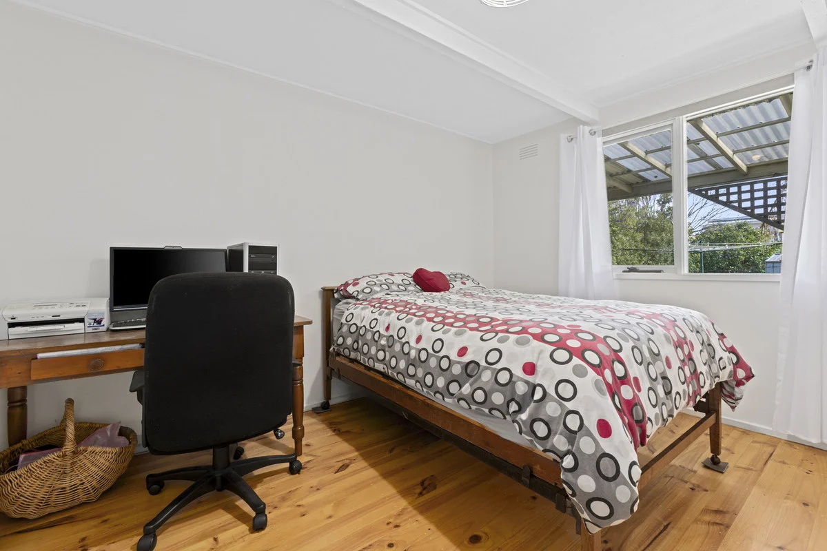 24 Gilbert Street, St Leonards VIC 3223 photo 5