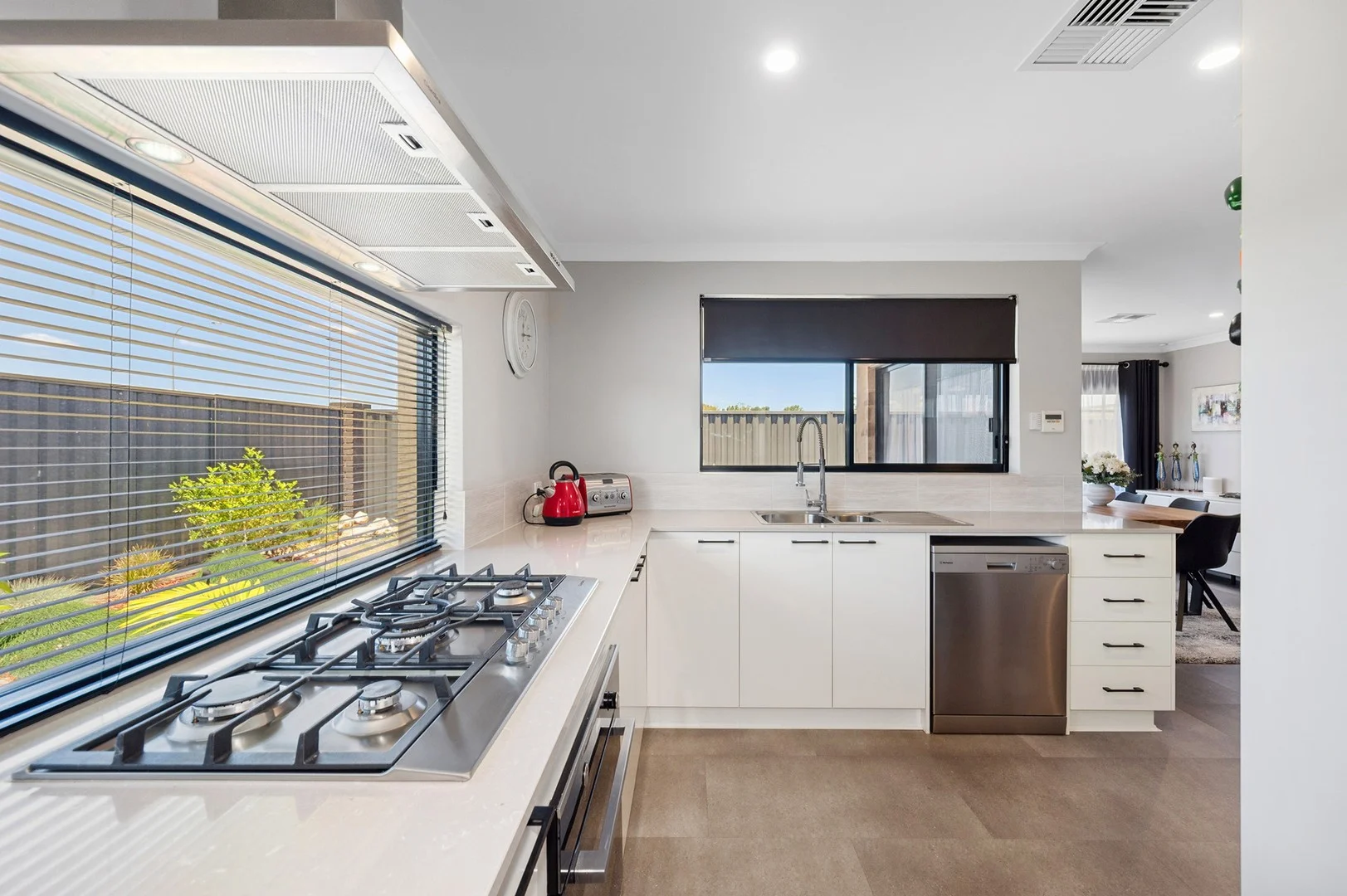 26 Gossan Chase, Piara Waters WA 6112