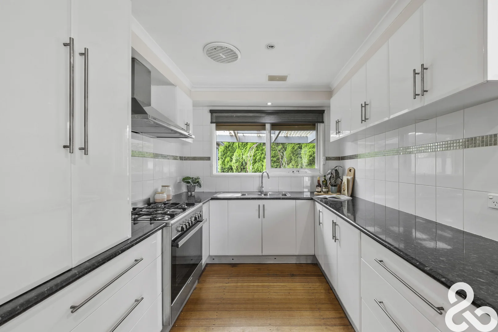 Additional image 6 of 3 Buvelot Place, Mill Park VIC 3082