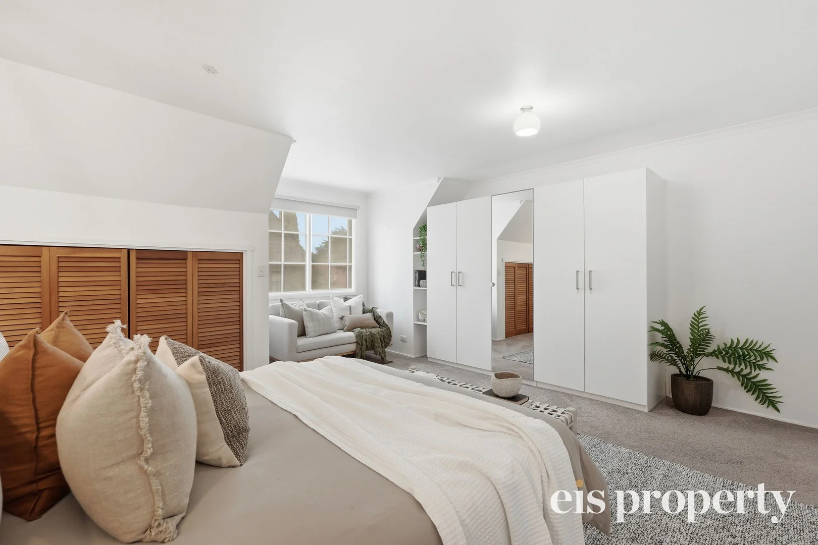 Additional image 19 of 3/4 Boa Vista Road, New Town TAS 7008