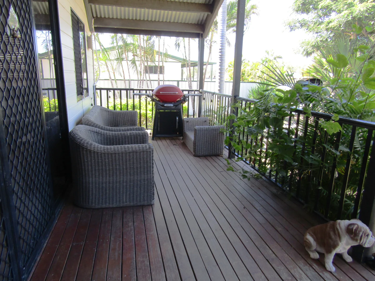 6 Main Street, Bluff QLD 4702 photo 4