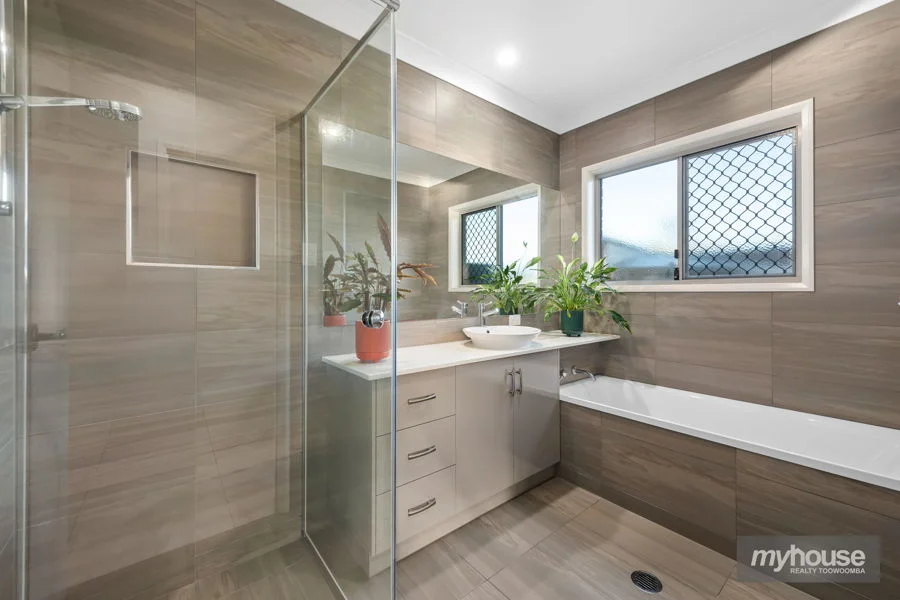 Additional image 15 of 164 Handley Street, Darling Heights QLD 4350