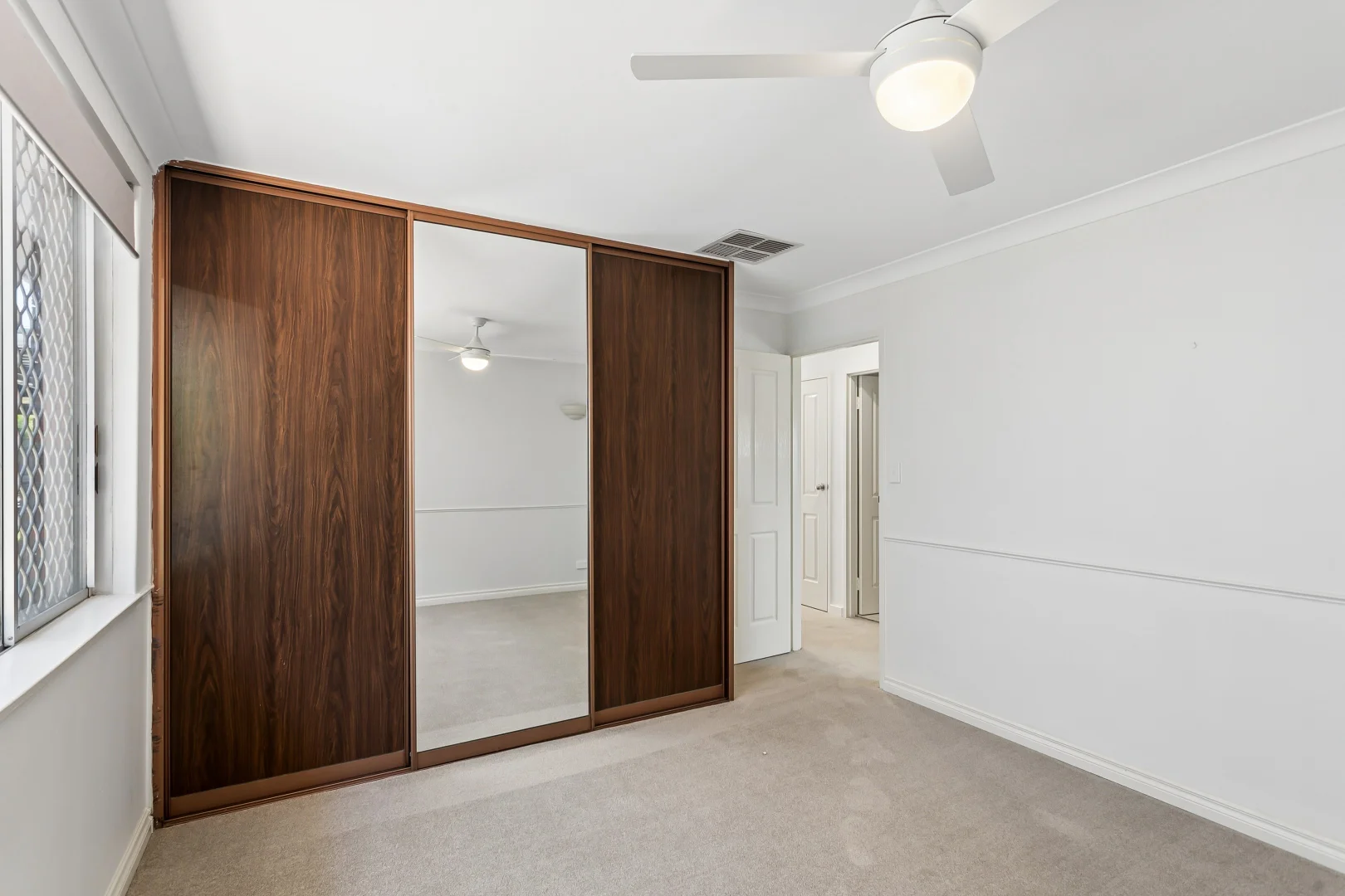 Additional image 17 of 52 Shillington Way, Thornlie WA 6108