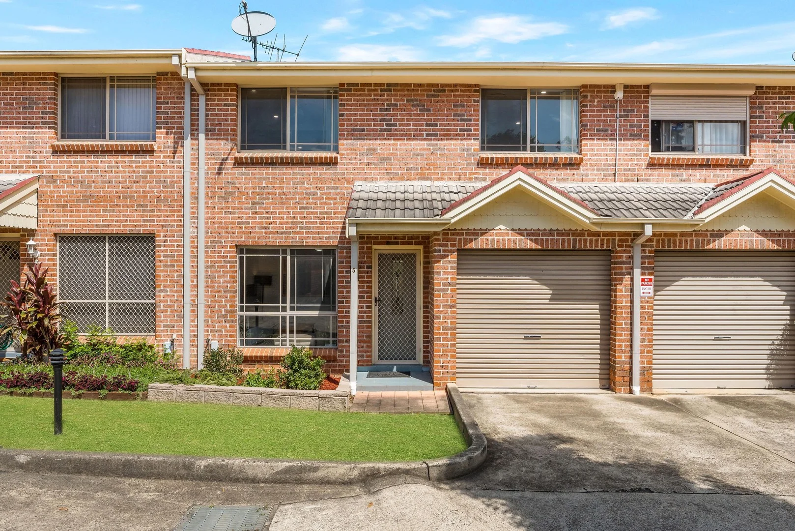5/13-15 Carnation Avenue, Casula NSW 2170