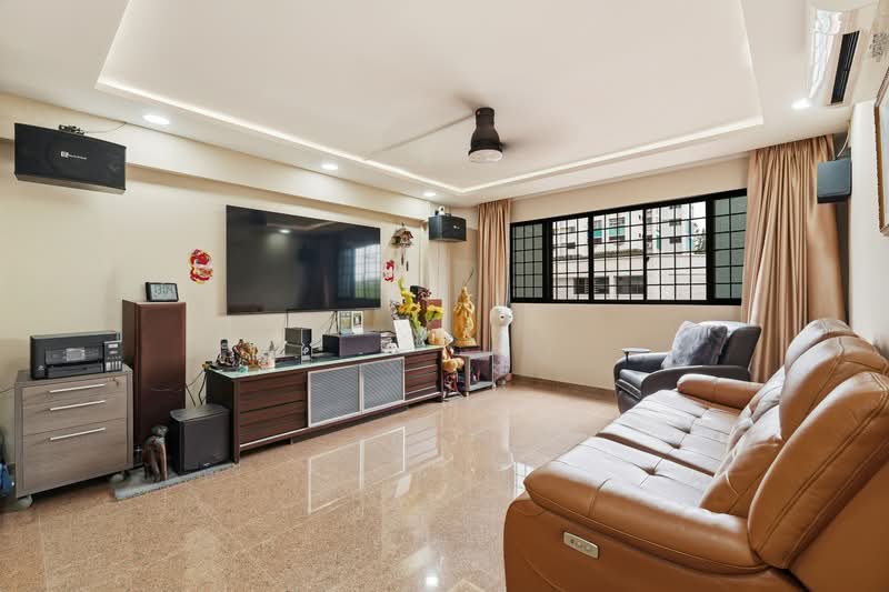 226 Jurong East Street 21