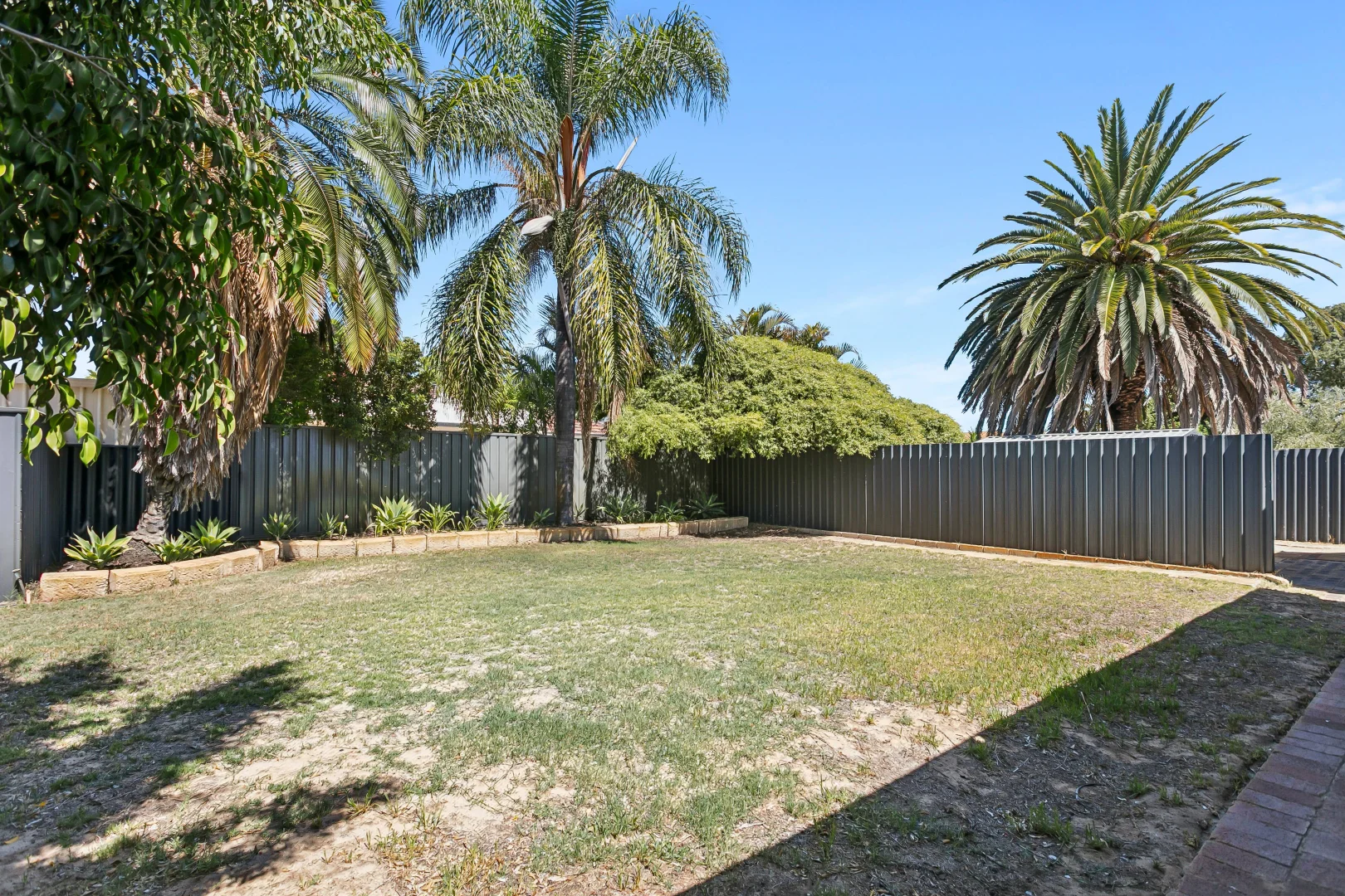Additional image 26 of 52 Shillington Way, Thornlie WA 6108