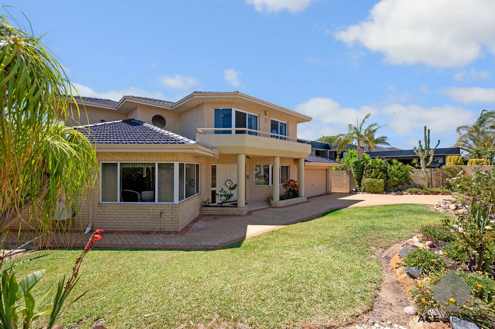 Additional image 2 of 49 Le Souef Drive, Kardinya WA 6163