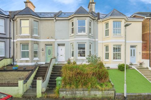St. Georges Terrace, Plymouth PL2