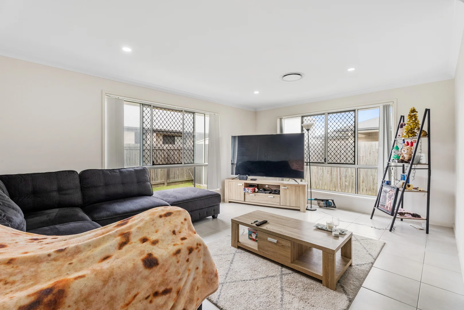 Additional image 4 of 15 Samphire Street, Eli Waters QLD 4655
