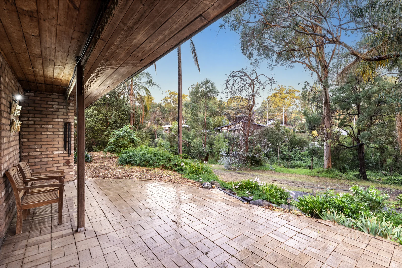 Additional image 2 of 8 Valley Road, Research VIC 3095
