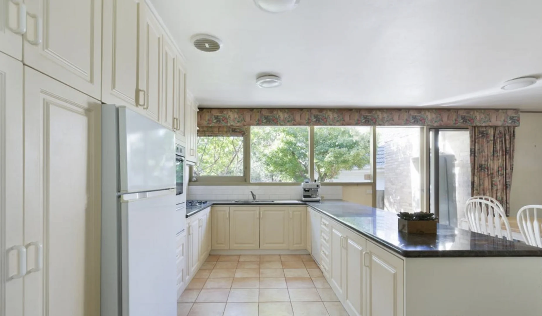 Additional image 3 of 2 Shrimpton Court, Balwyn VIC 3103