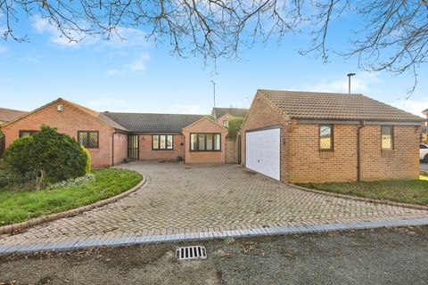 Farncombe Lane, Oakwood, Derby, Derbyshire DE21