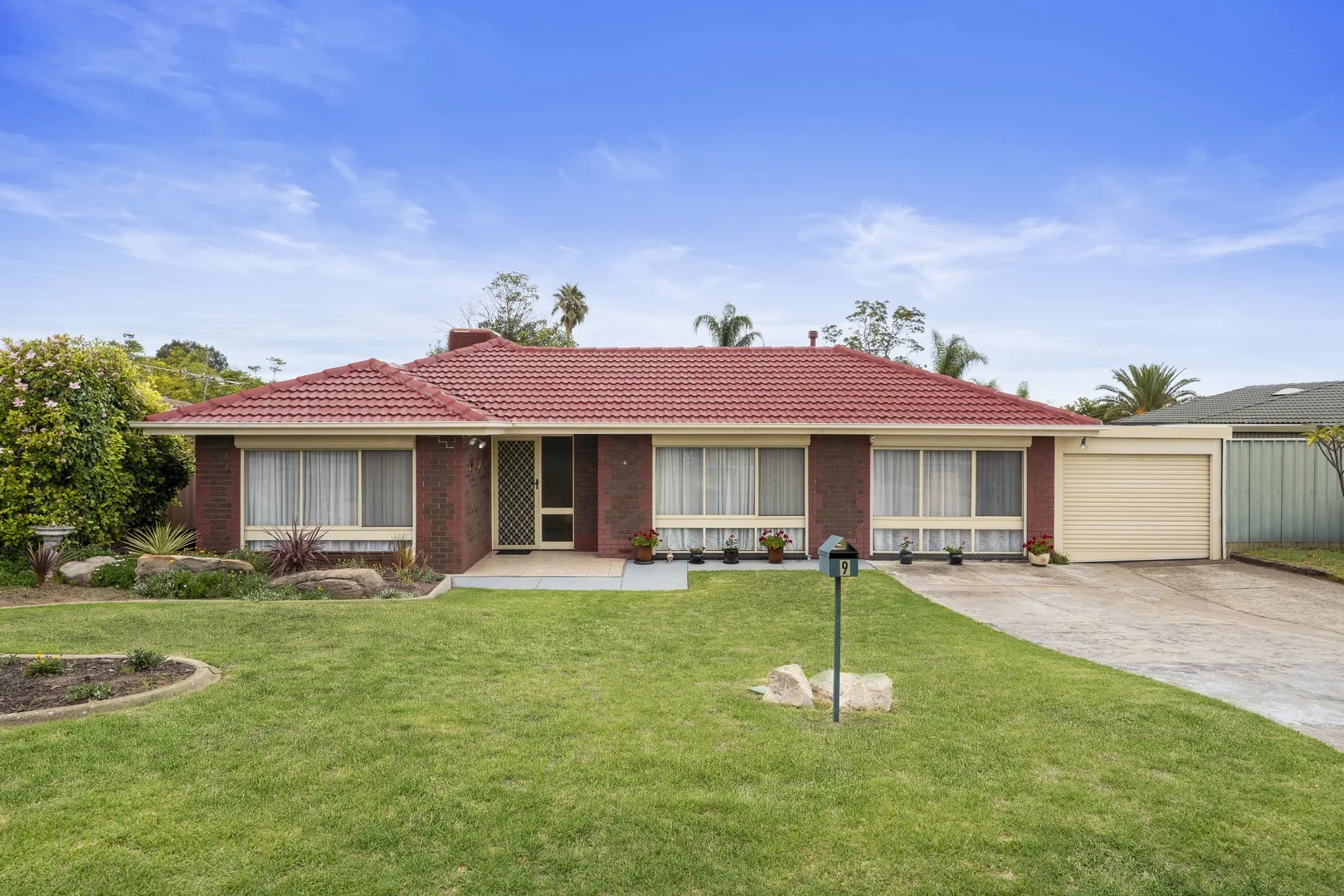 9 Freya Avenue, Hallett Cove SA 5158