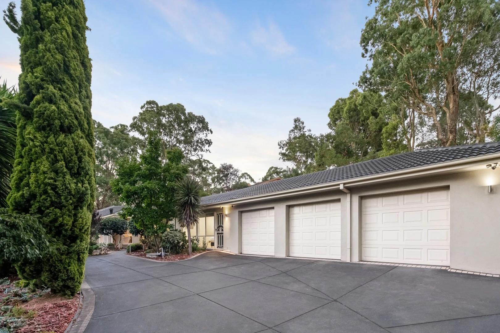 1 Raymond Elliot Court, Park Orchards VIC 3114