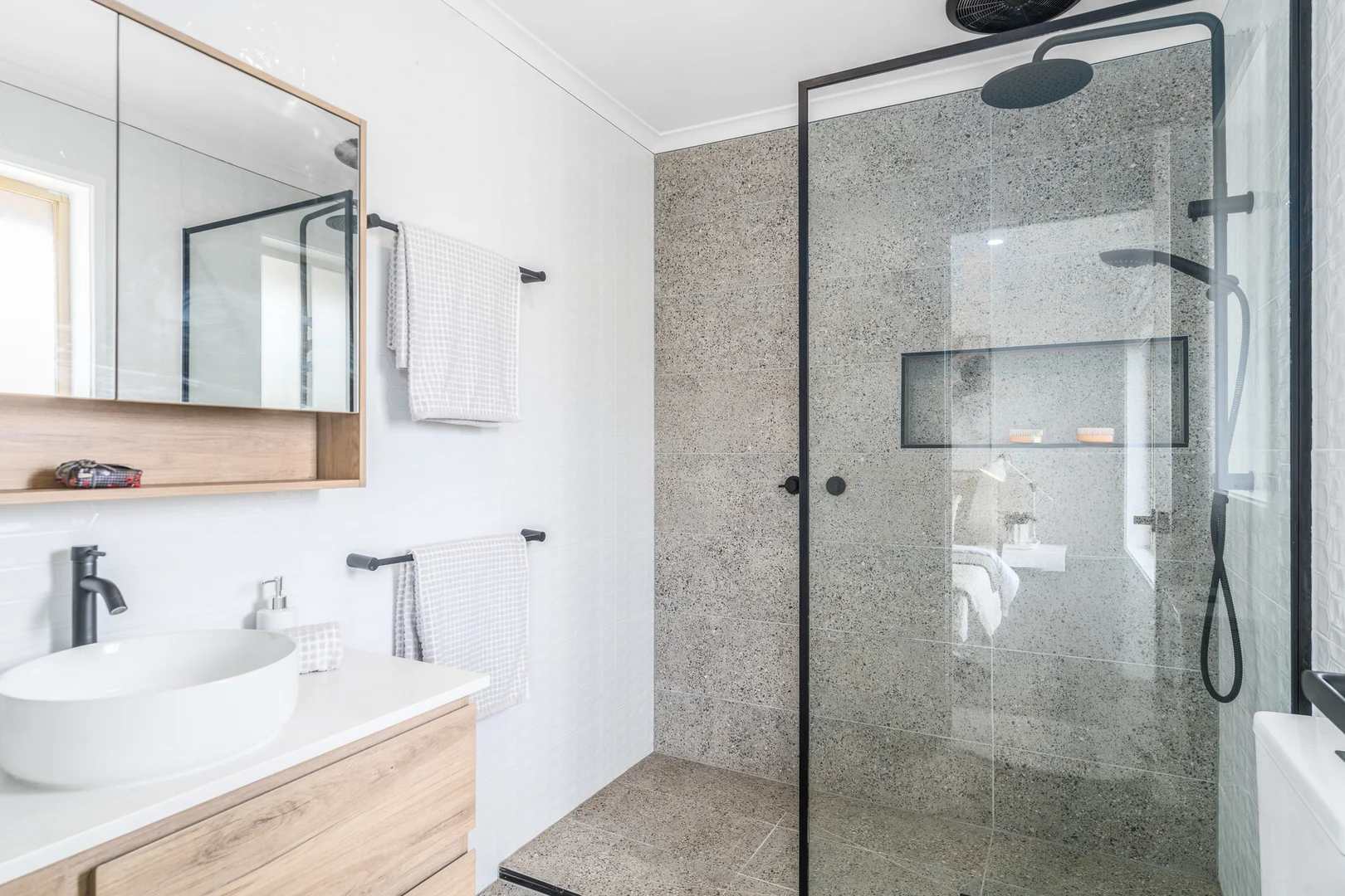 Additional image 18 of 6 Castlemaine Court, Corio VIC 3214