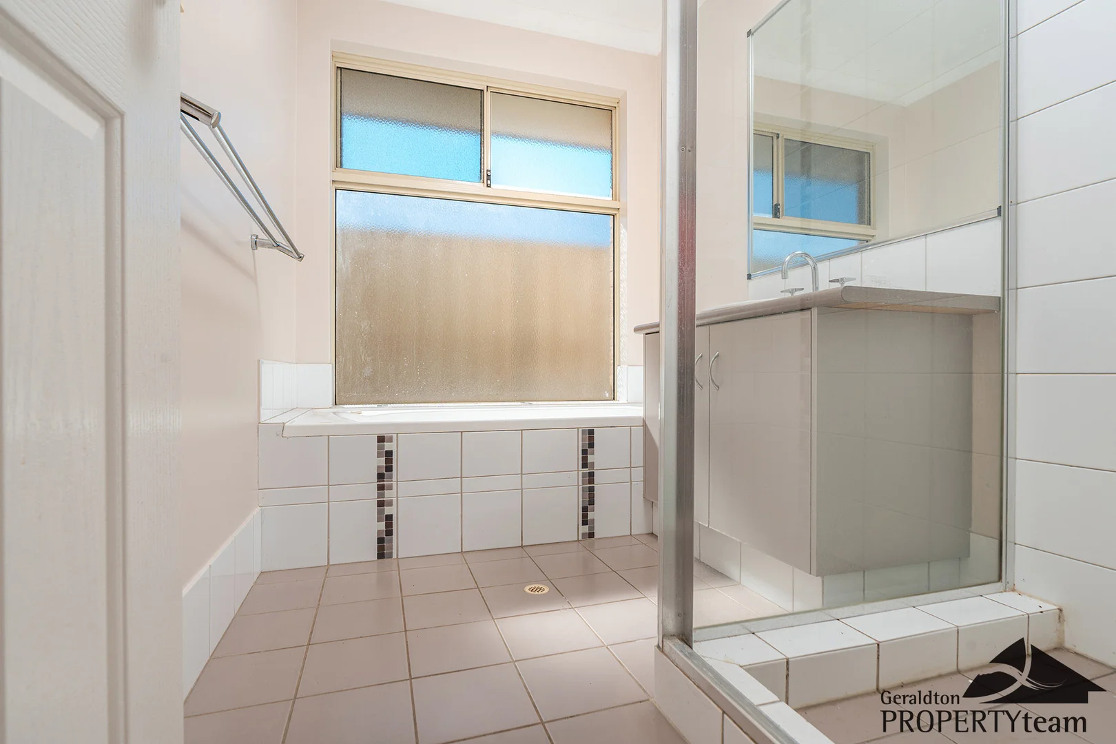 Additional image 14 of 19 Reef Boulevard, Drummond Cove WA 6532