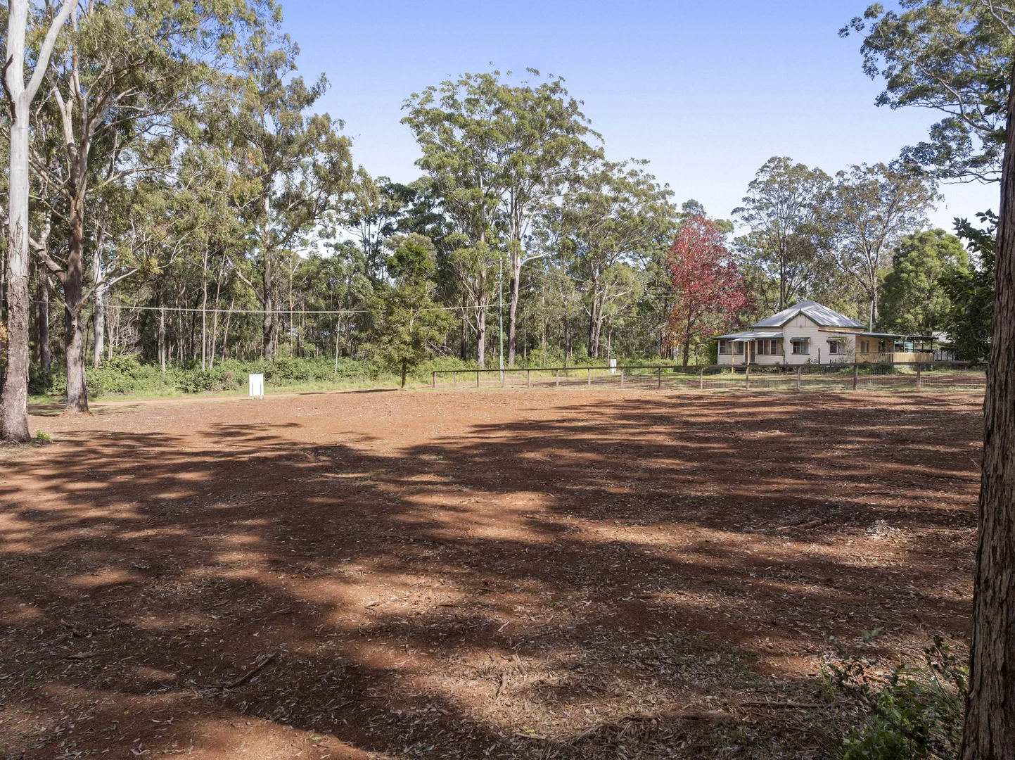 29 Castle Road, Cabarlah QLD 4352 photo 4