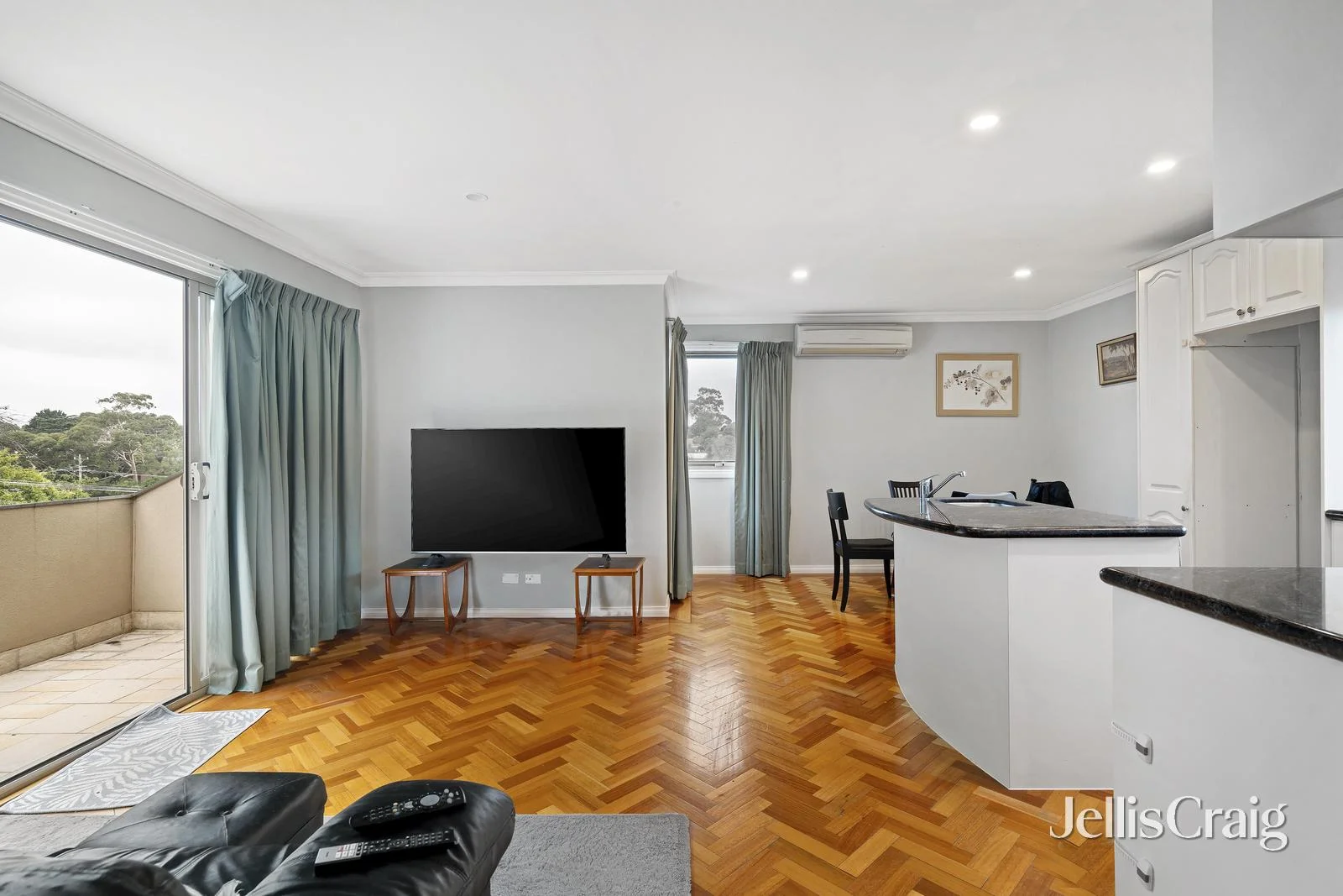 Additional image 3 of 8 Lowan Avenue, Templestowe Lower VIC 3107