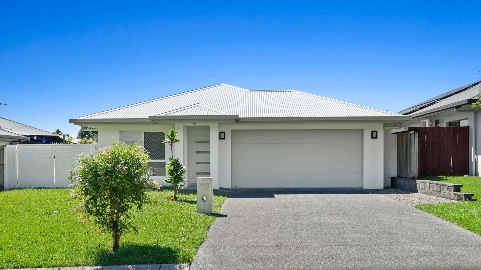 25 Highfield Circuit, Bentley Park QLD 4869