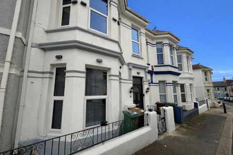 16 Thornton Avenue, Plymouth PL4
