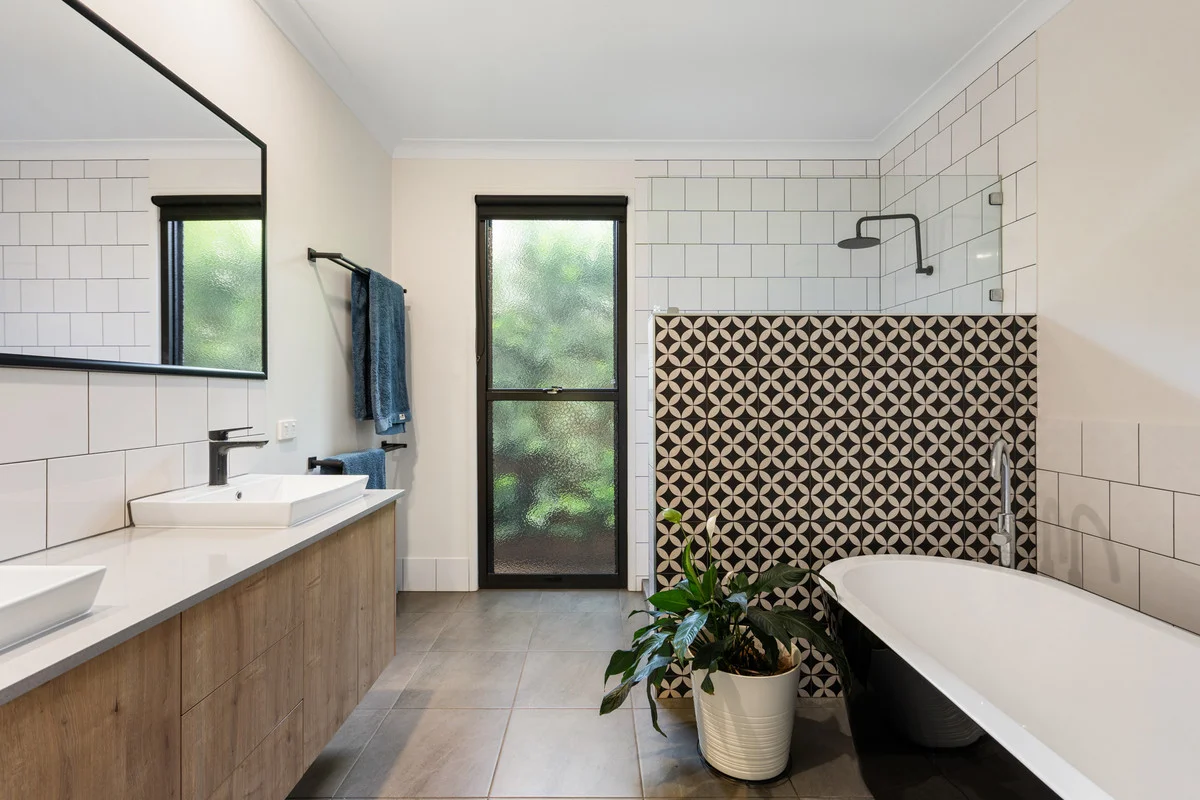 Additional image 16 of 19 Coventry Court, Mount Lofty QLD 4350