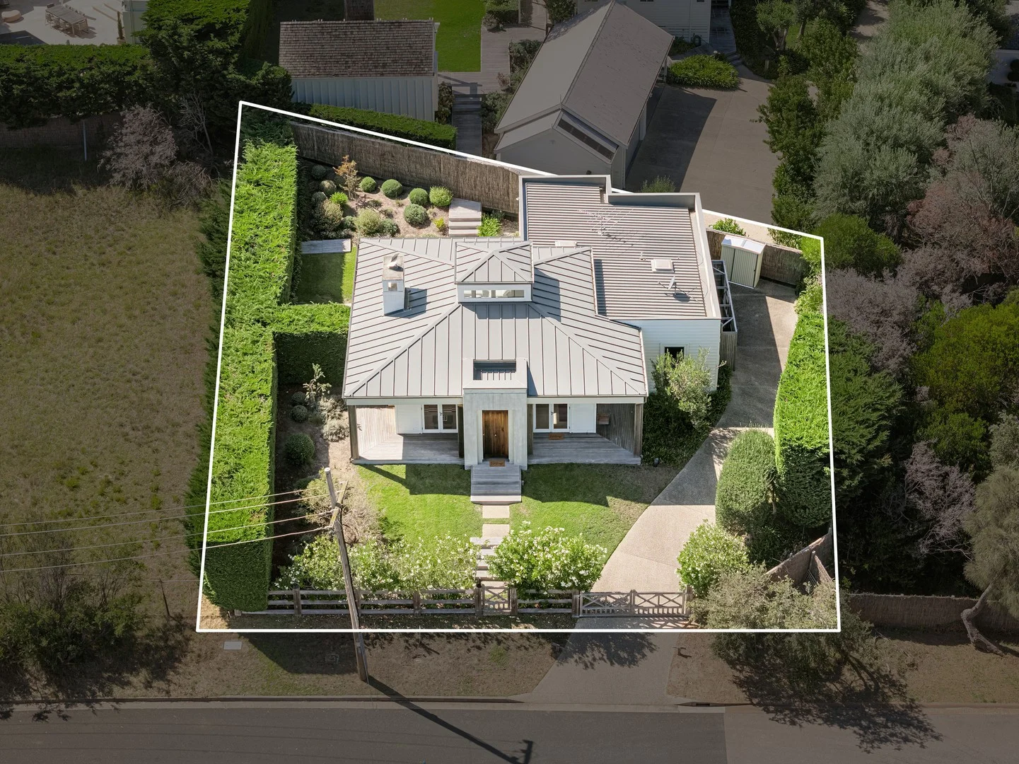 11 Lawrance Grove, Portsea VIC 3944