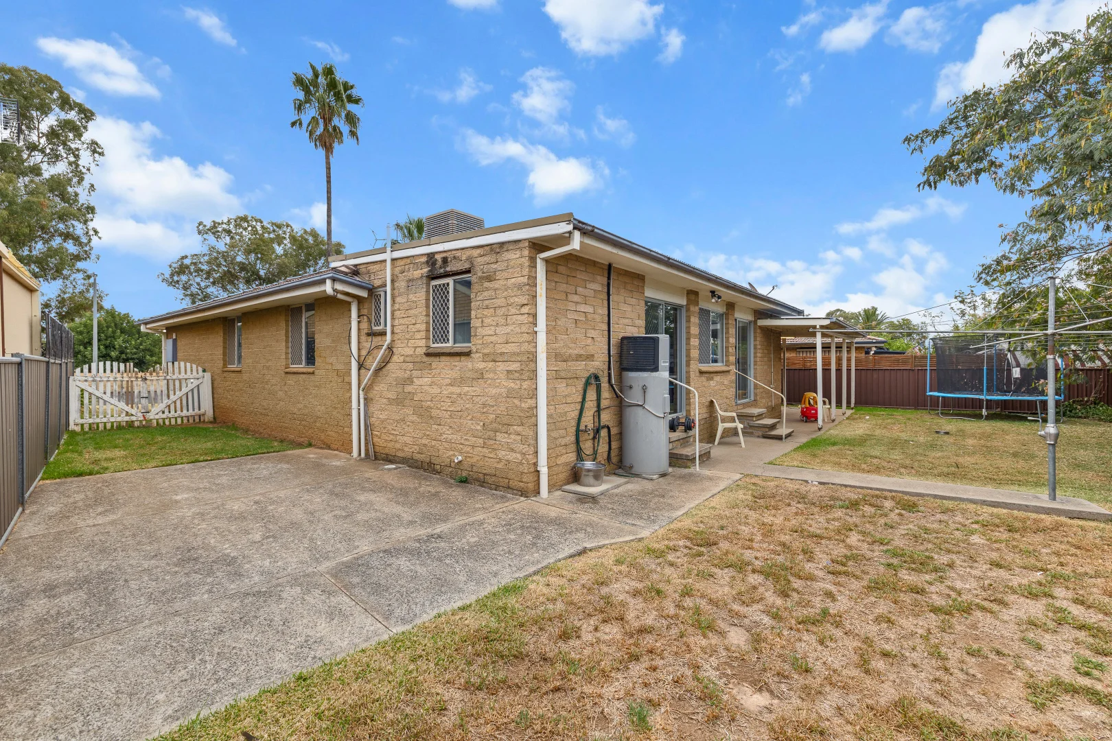 Additional image 8 of 37 Waree Drive, Tamworth NSW 2340