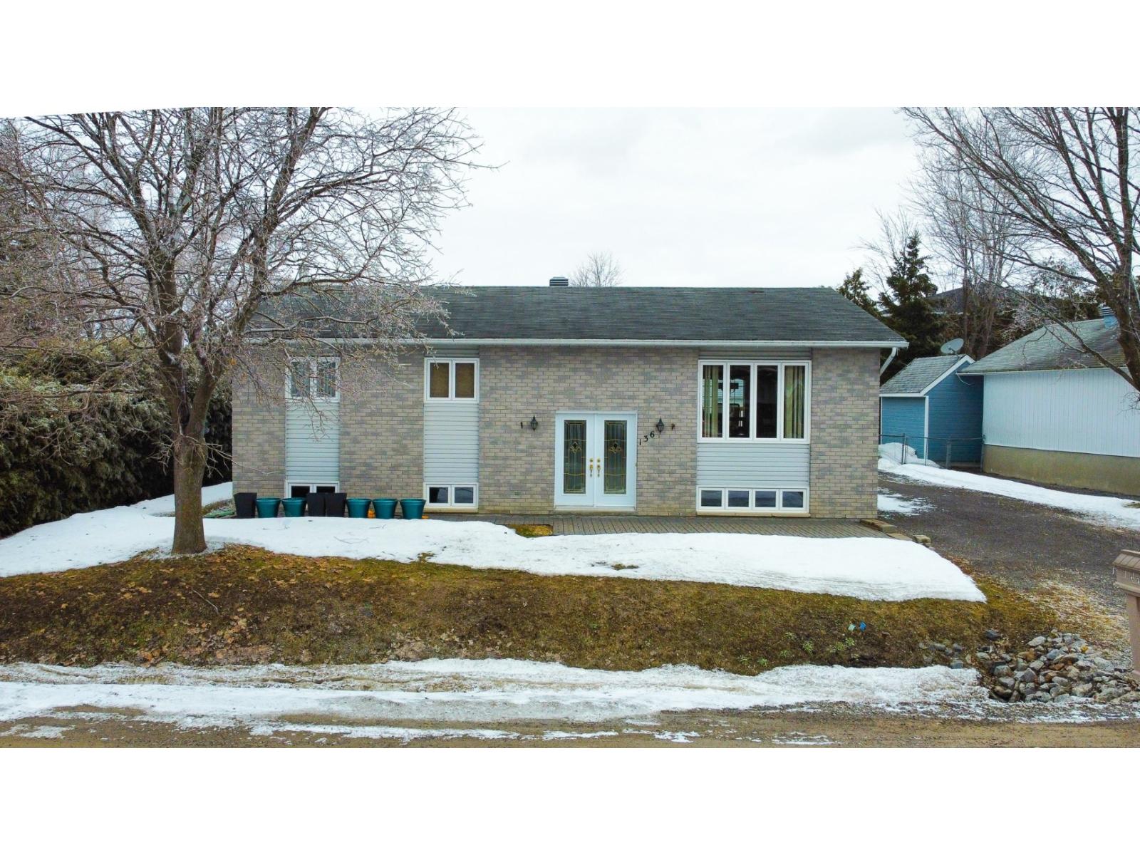 136 Rue Thérèse