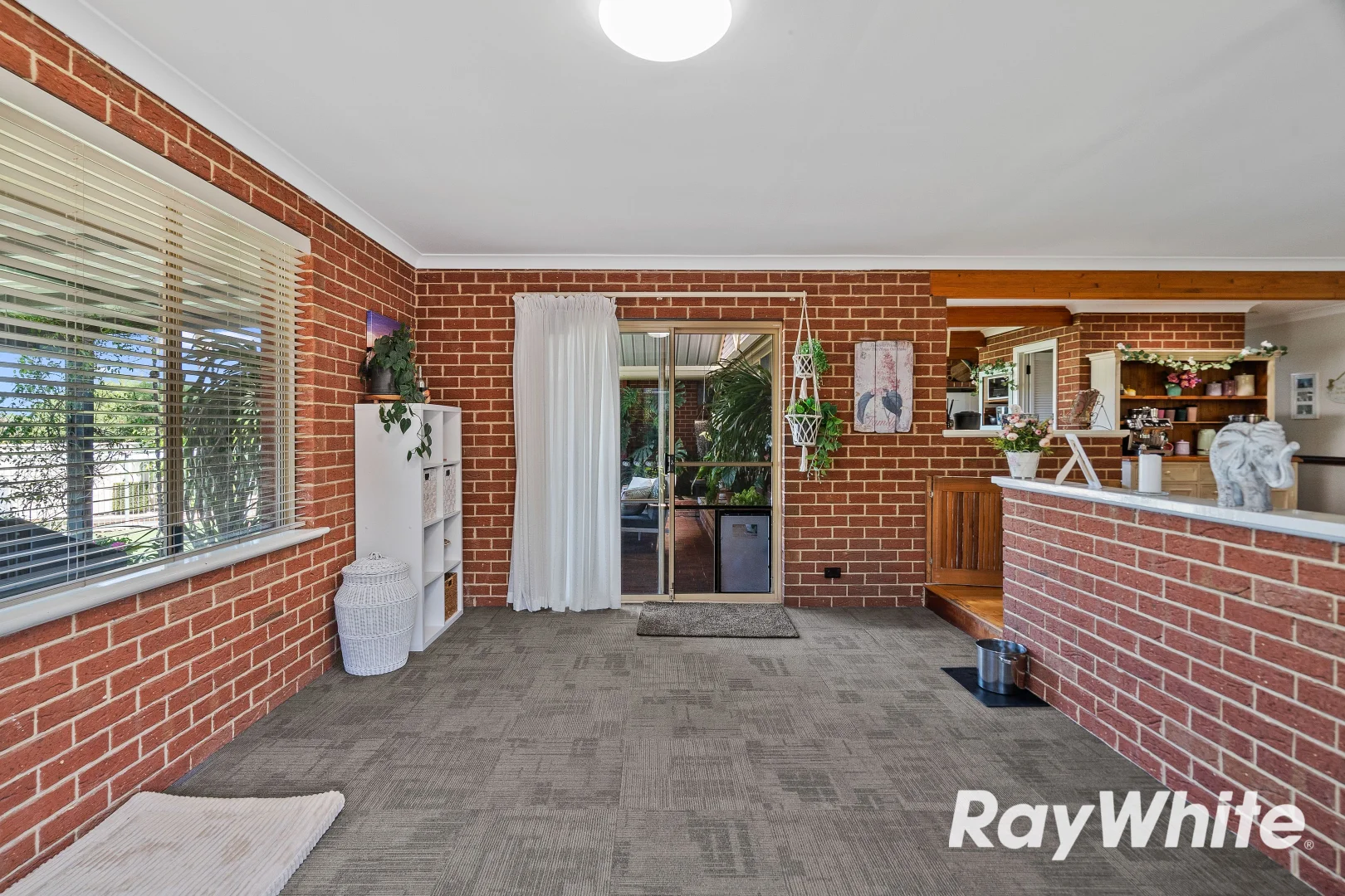 Additional image 12 of 2 Nutans Court, Halls Head WA 6210