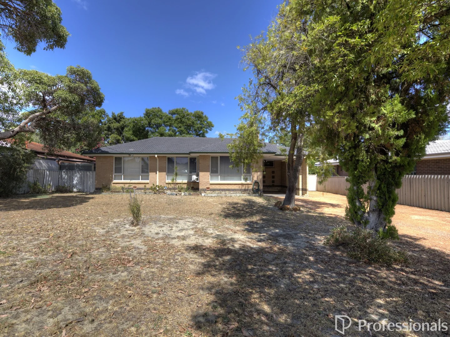 27 Sussex Road, Forrestfield WA 6058