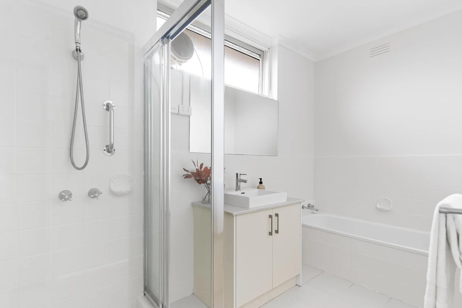 Additional image 8 of 2/143-145 Peel Street, Kew VIC 3101