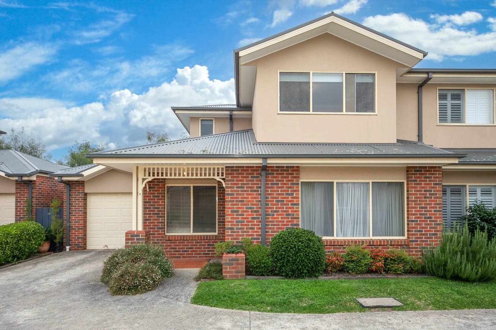 4/6-8 Rodney Street, Gisborne VIC 3437