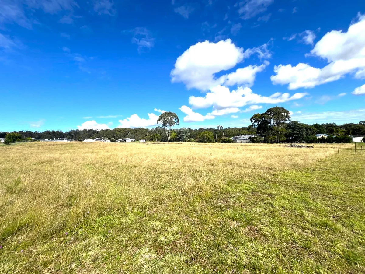 12 Tiamo Street, Cabarlah QLD 4352