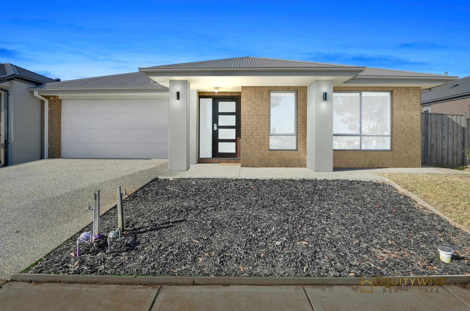 7 Homecrest Crescent, Wyndham Vale VIC 3024