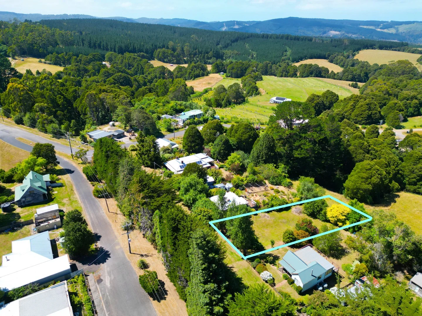 40 Old Main Road, Beech Forest VIC 3237