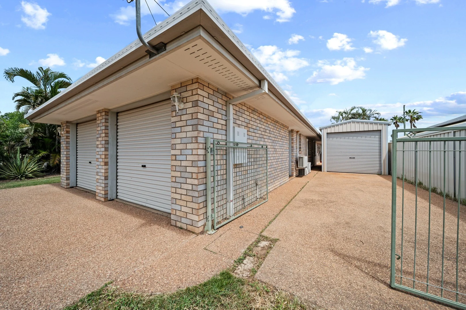 18 Cowan Crescent, Emerald QLD 4720