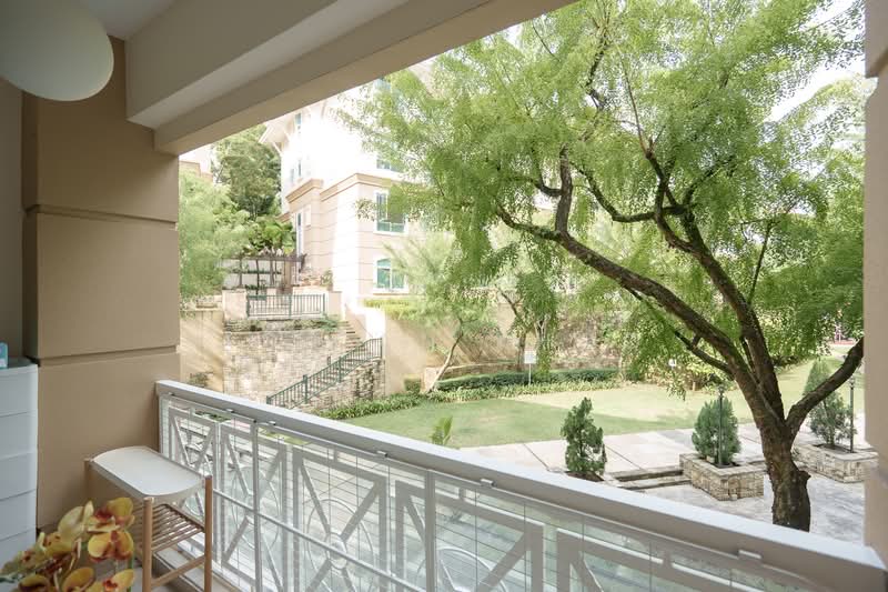 84 Duchess Avenue photo 2